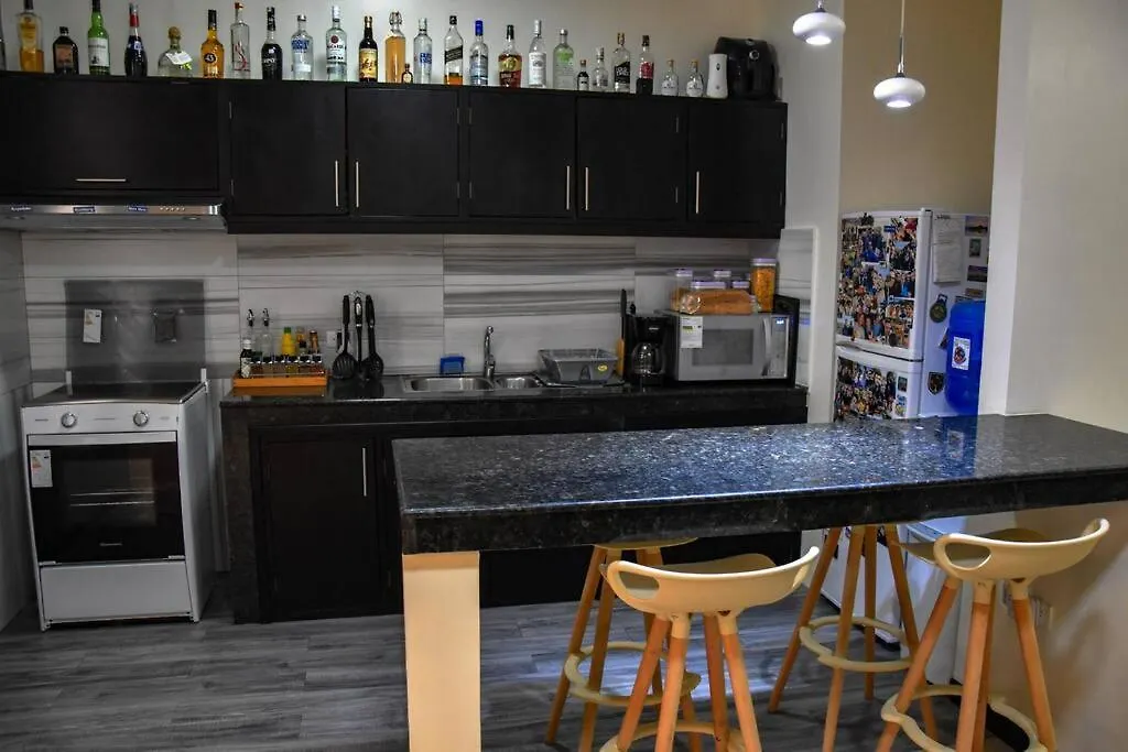 펜션 Serenity Apartment 푸에르토아요라 에콰도르