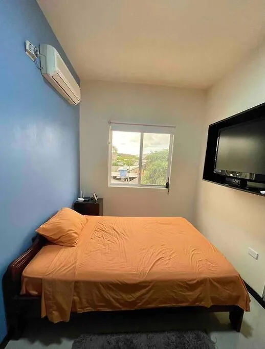 펜션 Serenity Apartment 푸에르토아요라