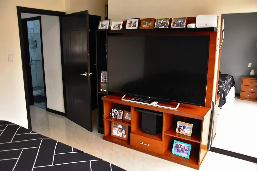 Serenity Apartment 푸에르토아요라