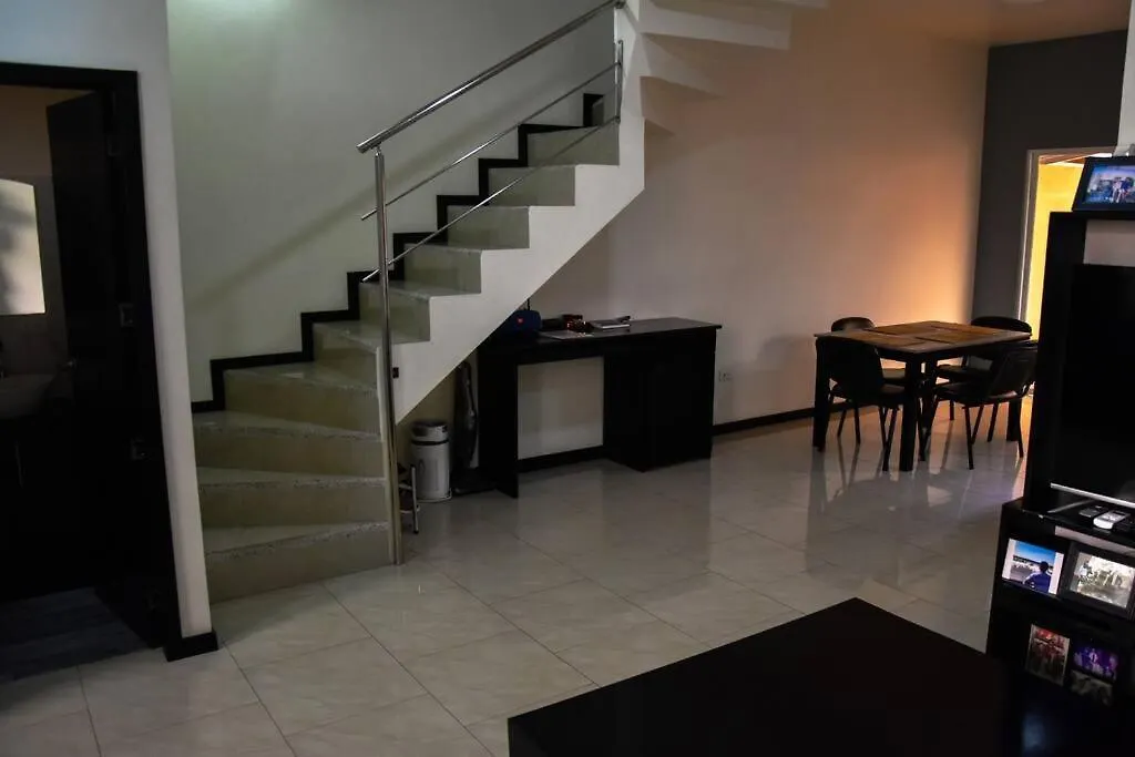 Serenity Apartment 푸에르토아요라 0*,  에콰도르